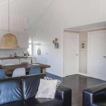 Logies De Hooiberg Apartment Lutjewinkel Екстериор снимка