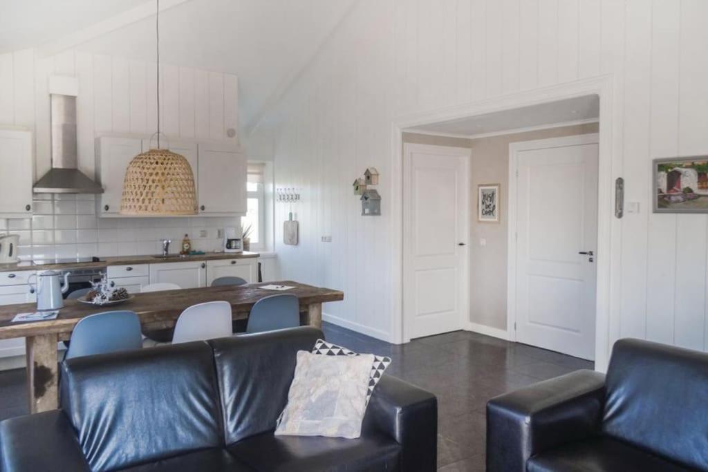 Logies De Hooiberg Apartment Lutjewinkel Екстериор снимка